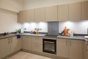 Kitchen- click for photo gallery